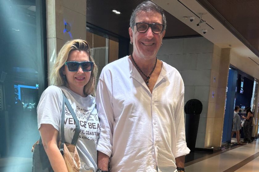 Cem Özer ve Pınar Dura Tatil Öncesi Nişantaşı’nda Alışveriş Turunda!